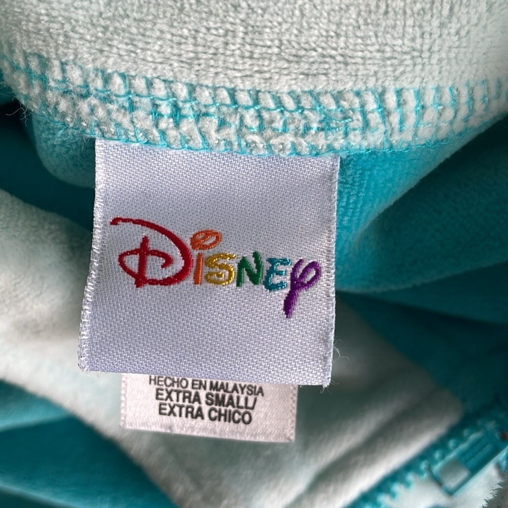 Disney Winnie the Pooh Velour Pajamas - Picture 7 of 8